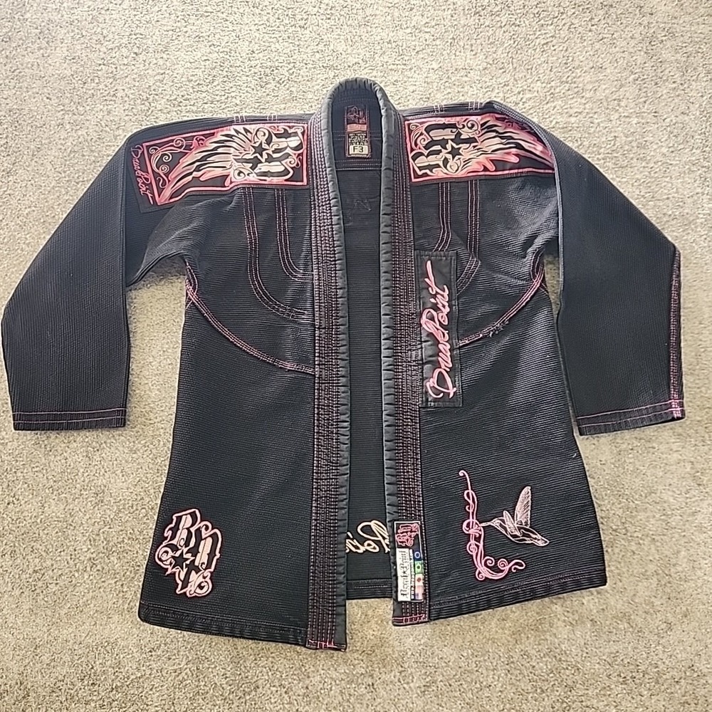 Woman's Break Point BP Jiu-Jitsu Gi Hummingbird Size F3 Pink on Black Rare